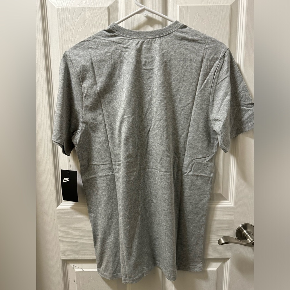 NIKE THE NIKE TEE - Picture 2 of 5